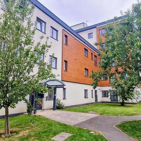 Ebor - Free Parking *