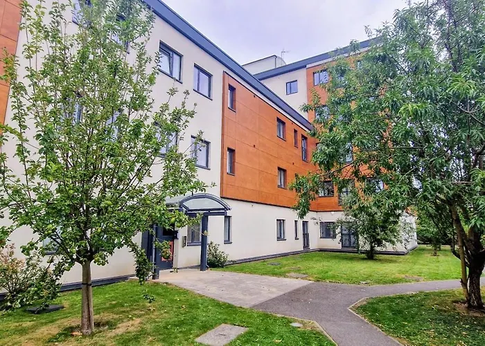 Ebor - Free Parking *